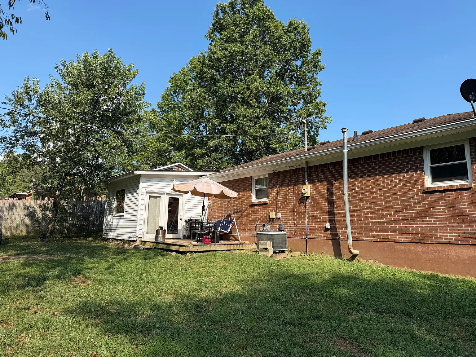 3 bed, 1344 sqft, $1,200 — Photo 4