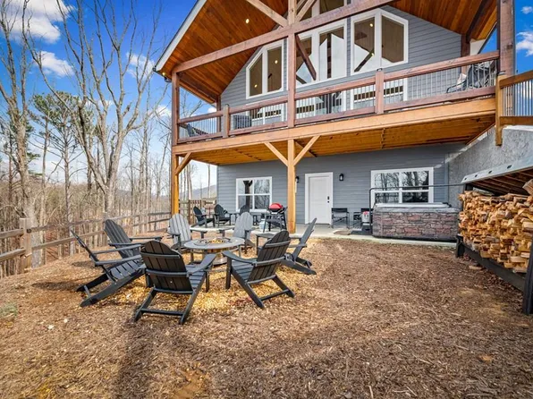 1016 Twisted Oak Rd, Talking Rock, GA 30175