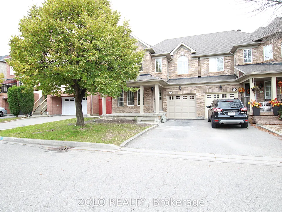 226 Equator Cres N