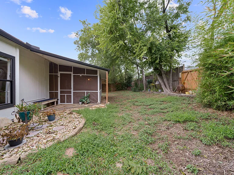 14911 Enchanted Castle — Photo 30