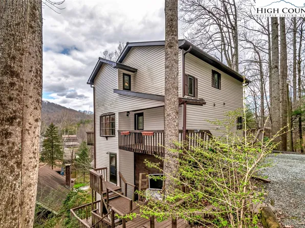 549 Clubhouse Drive, Banner Elk, NC 28604