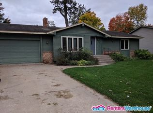 802 Oak Cir, Princeton, MN 55371