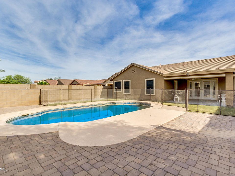 1st image of 43245 W Alexandra Ct