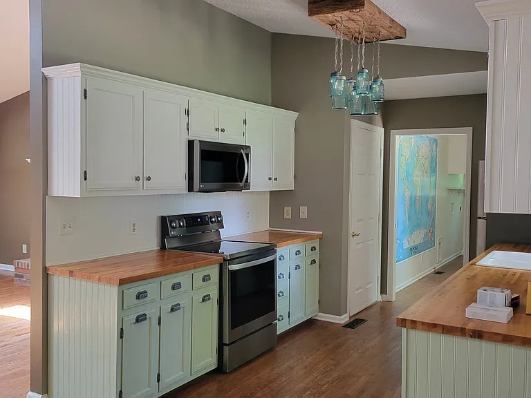 110 Hilton Ln — Photo 13