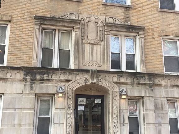 3rd image of 4024 N Ashland Ave APT A2