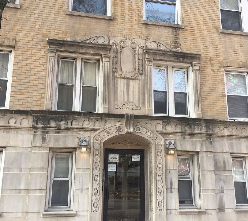 2nd image of 4024 N Ashland Ave APT 302