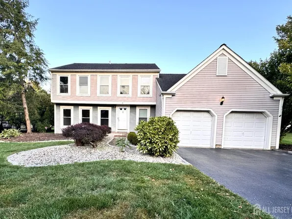 5 Drayton Ln, Plainsboro, NJ 08536