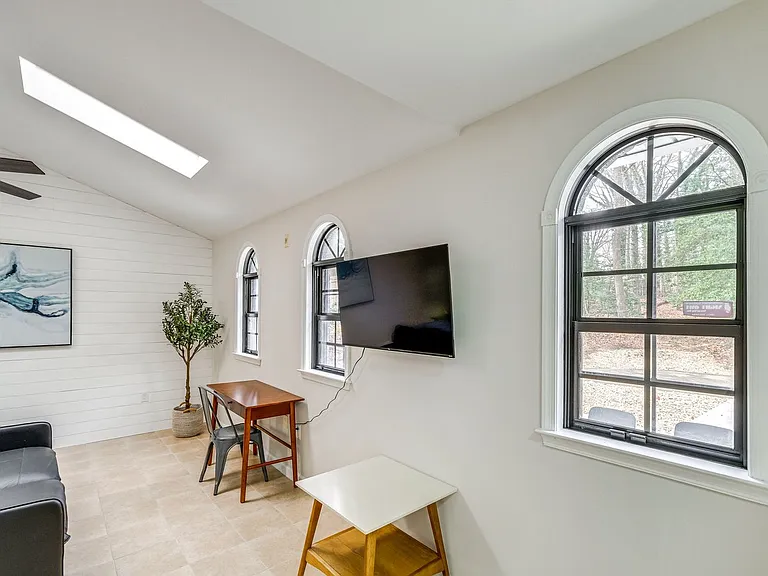 Building's Lounge