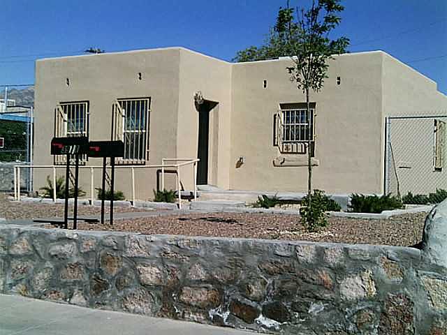 1st image of 3921 Pierce Ave