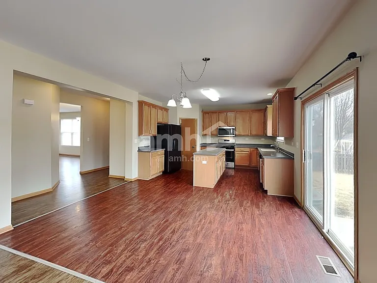 306 Hubbard Cir — Photo 9