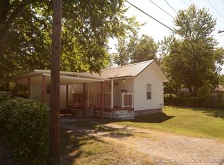 311 W Oak St, Skiatook, OK 74070