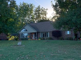 7381 N Sauerkraut Ln, Mount Vernon, IN 47620