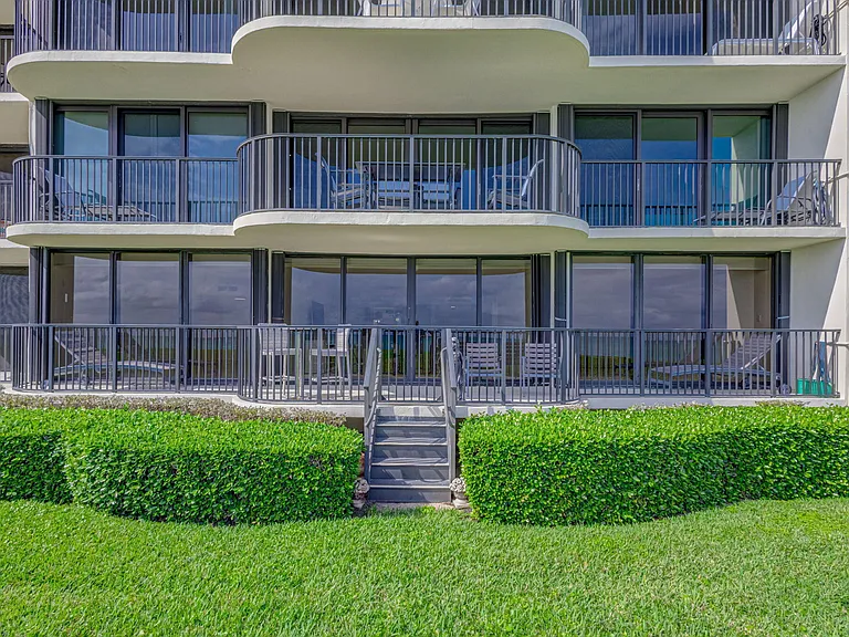 400 Beach Rd #103 — Photo 29