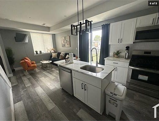 2nd image of 819 42nd St #5