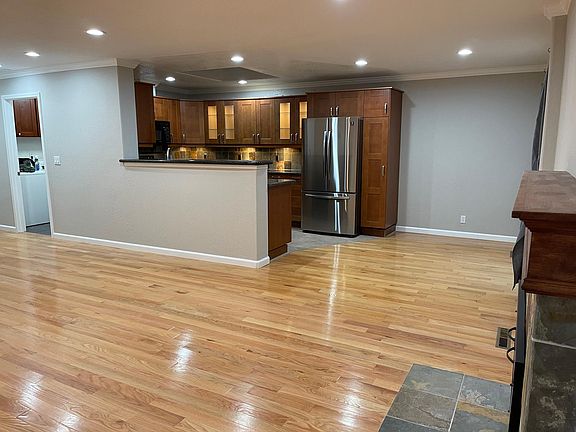 4th image of 114 Dardanelli Ln APT 20