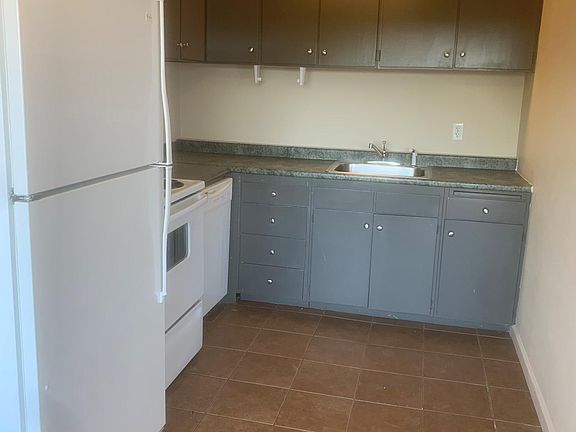 4th image of 12628 Northup Way #6