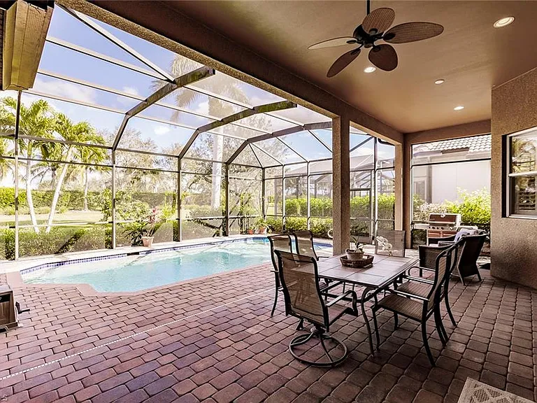 7684 Cottesmore Dr — Photo 45
