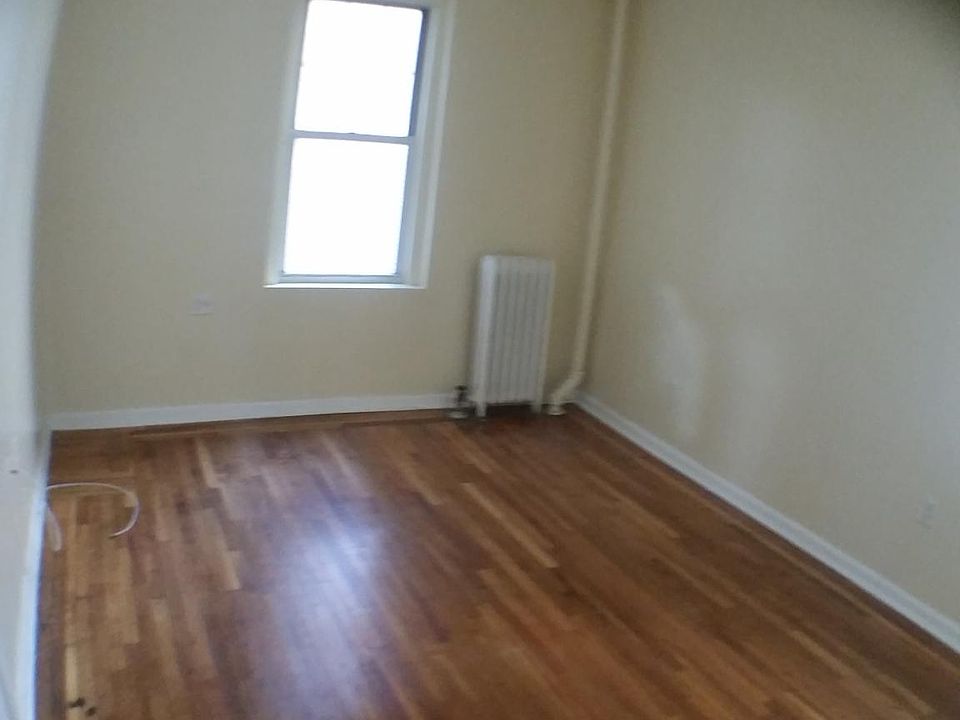 2nd image of 1360 Nelson Ave APT 4C
