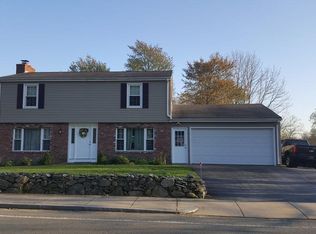 951 Whetstone Hill Rd, Somerset, MA 02726