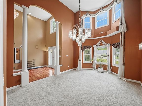 4th image of 113 Pinehaven Ct