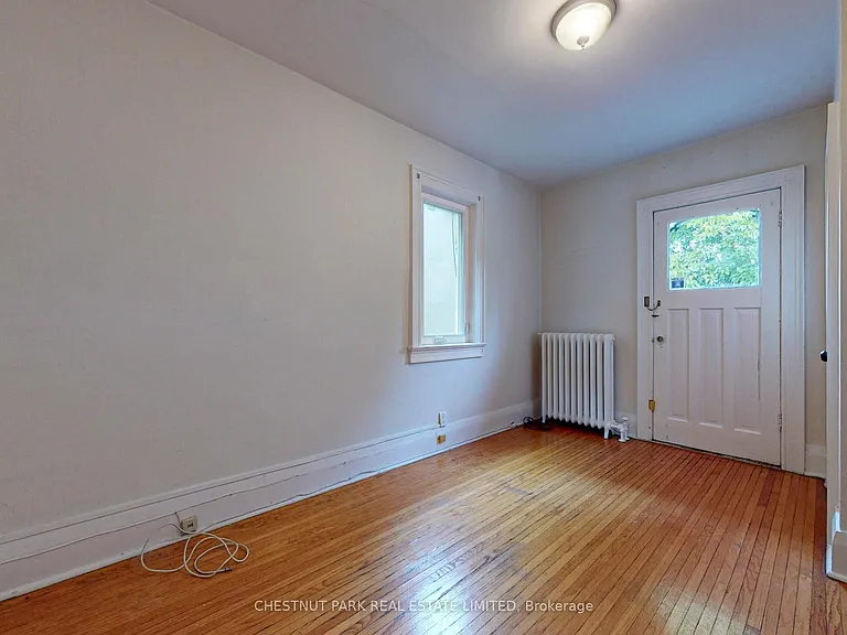 114 Colin Ave — Photo 33