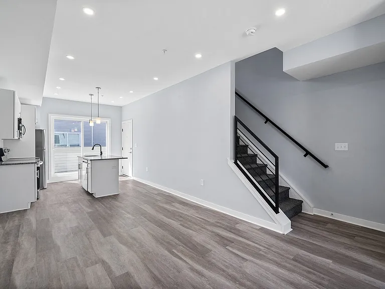 East Tioga Lofts — Photo 39