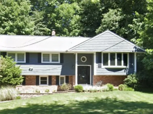 56 Cedar Green Ln, Berkeley Heights Twp., NJ 07922