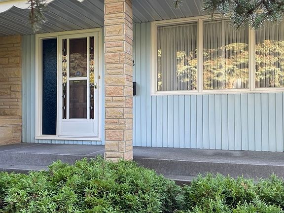 4th image of 112 Deborah Crescent