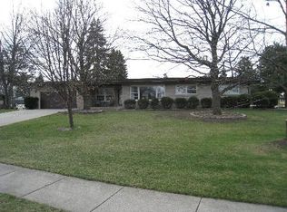 232 Crest Ct, Bloomingdale, IL 60108