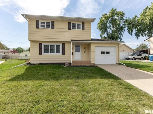 386 38th Ave, East Moline, IL 61244