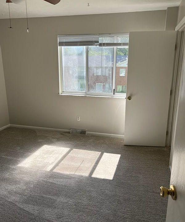 1st image of 1725 Garden Ln APT 5