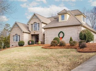 4220 Lupton Ct, High Point, NC 27262