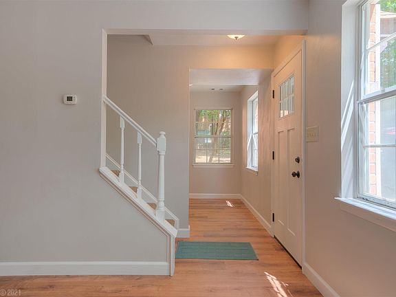 3rd image of 397 Charles St #397