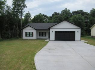 200 Massapoag Rd, Lincolnton, NC 28092