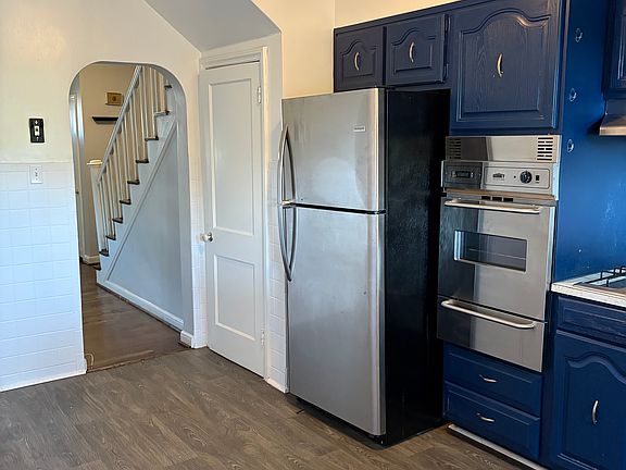 2nd image of 6302 Kenwood Ave APT A