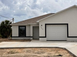 1020 NE 15th Ln, Cape Coral, FL 33909