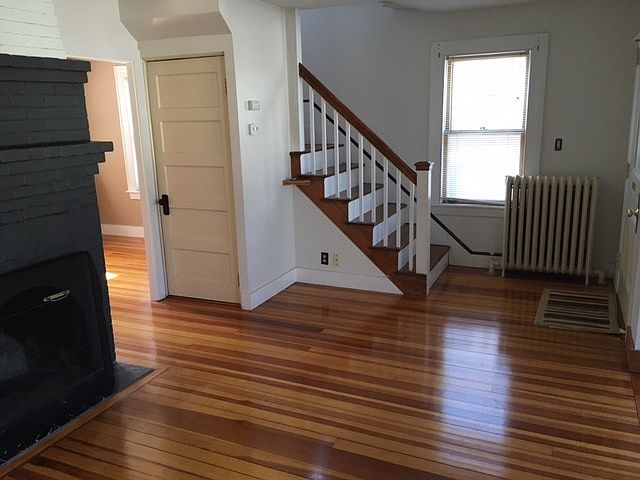2nd image of 1070 Shirley St #House