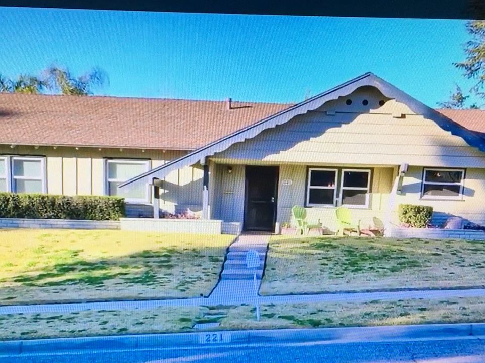 1st image of 221 Anita Ct