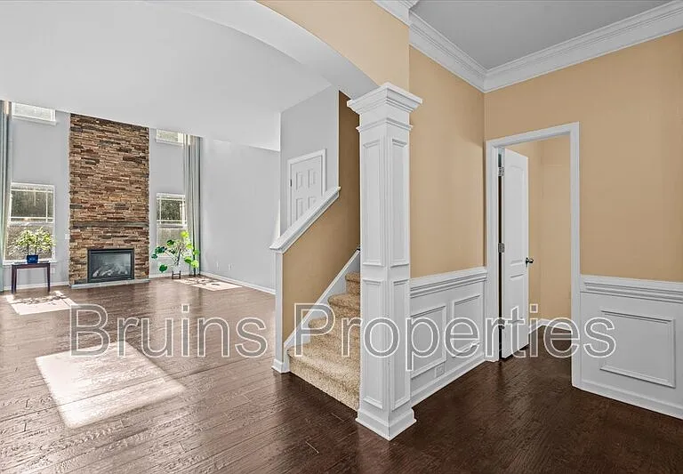1814 Castle Gate Ct — Photo 2