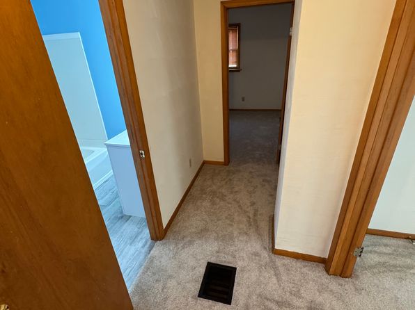 10052 Railroad St APT 1