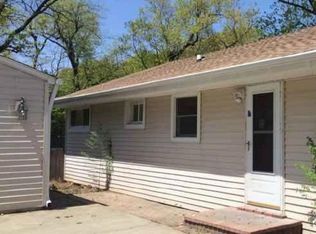 30470 N East End Ave, Libertyville, IL 60048