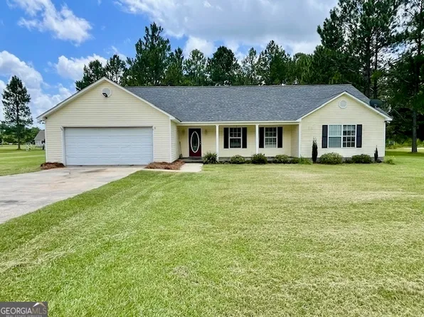 372 Willow Way, Douglas, GA 31535