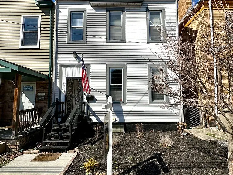 715 N Beatty St — Photo 25