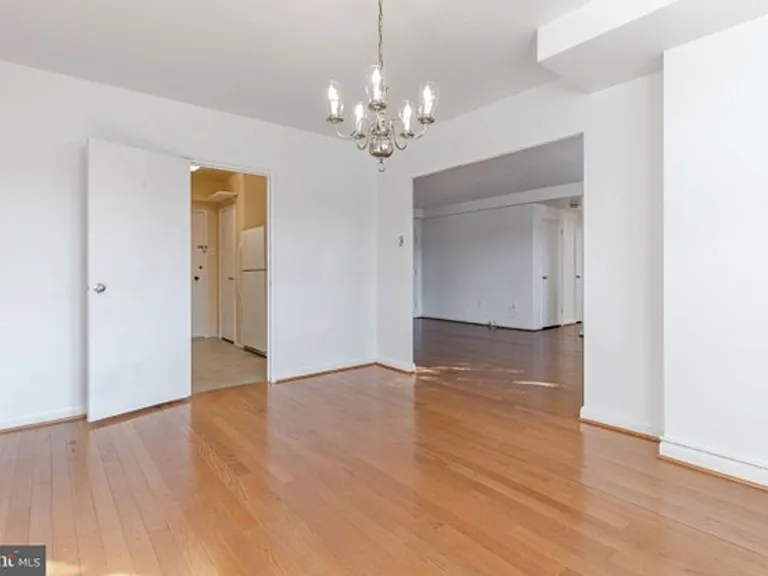 310 Ridgemede Rd #302 — Photo 7