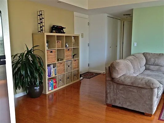 Rented by Sotheby's International Realty | media 10