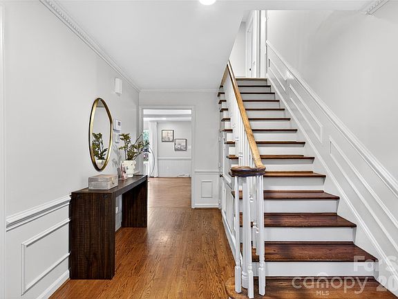 5th image of 3225 Wamath Dr