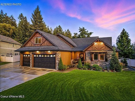 2nd image of 1122 E Maroon Creek Dr