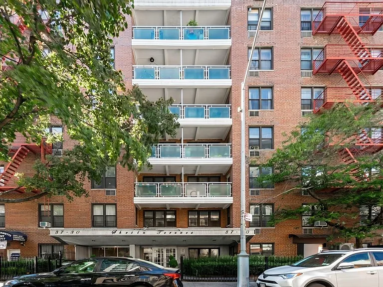 37-30 73rd St #1D — Photo 13