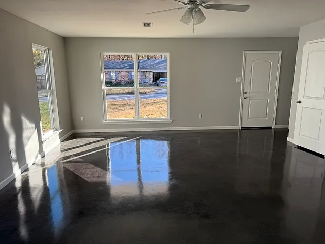 514 Goldenwood Dr — Photo 3