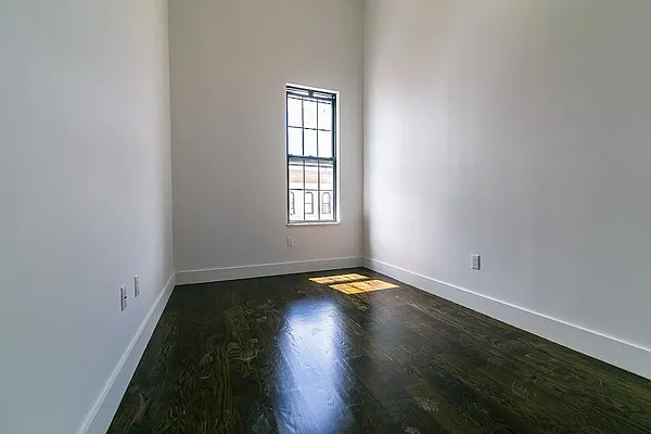 Rented by Nooklyn NYC LLC | media 28